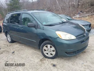 2005 Toyota Sienna CE with VIN 5TDZA23C25S246087, listed as a IAAI auction lot 41882764 with 267,027 mi miles. Bid and sale history available at carsss.com. Image 1.
