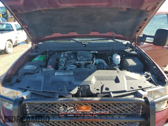 2008 GMC Sierra 3500HD SRW SLT z VIN 1GTHK33648F142584, wystawiony jako Copart lot #81503574 z przebiegiem 209 220 mil mil oraz Szkody całkowita. Historia ofert i sprzedaży dostępna na DreamBid. Obrazek 14.