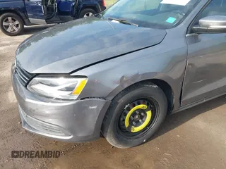 2014 Volkswagen Jetta TDI with VIN 3VWLL7AJ0EM386019, listed as a IAAI auction lot 42229260 with 122,858 mi miles and . Bid and sale history available at DreamBid. Image 6.