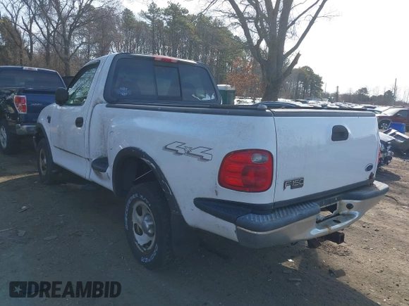 2004 Ford F-150 z VIN 2FTRF08W14CA09335, wystawiony jako IAAI lot #41620000 z przebiegiem 121 102 mil mil oraz . Historia ofert i sprzedaży dostępna na DreamBid. Obrazek 3.
