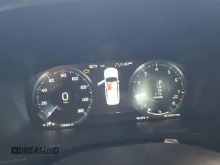 2017 Volvo S90 Momentum z VIN YV1102AK3H1006357, wystawiony jako Copart lot #43386755 z przebiegiem 129 043 mil mil oraz Tytuł czysty. Historia ofert i sprzedaży dostępna na DreamBid. Obrazek 9.