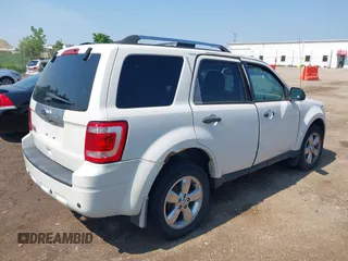 2012 Ford Escape Limited с VIN 1FMCU9E75CKA83344, выставлен на аукционе IAAI как лот 42679815 с пробегом 202 964 миль миль и . История ставок и продаж доступна на DreamBid. Изображение 4.