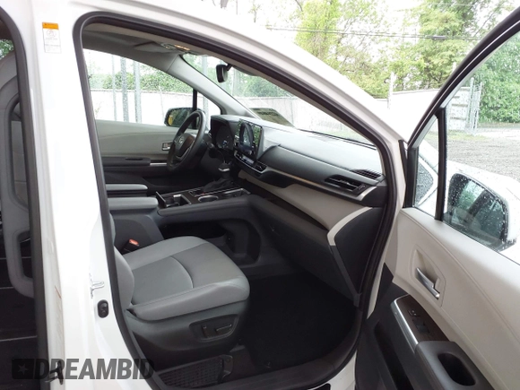 2023 Toyota Sienna XLE with VIN 5TDYSKFC3PS083764, listed as a IAAI auction lot 42214849 with 24,761 mi miles and . Bid and sale history available at DreamBid. Image 5.
