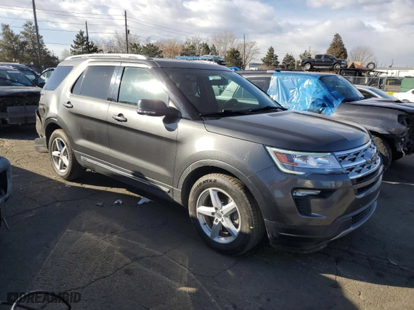 2019 Ford Explorer XLT with VIN 1FM5K7D81KGA70640, listed as a Copart auction lot 44218425 with 90,775 mi miles and Salvage Title. Bid and sale history available at carsss.com. Image 4.