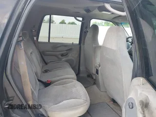 1998 Ford Expedition XLT z VIN 1FMRU17L0WLB19722, wystawiony jako IAAI lot #42477187 z przebiegiem 205 236 mil mil oraz . Historia ofert i sprzedaży dostępna na DreamBid. Obrazek 8.