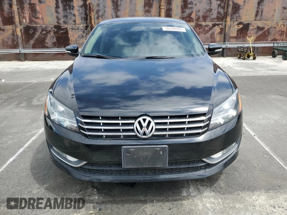 2014 Volkswagen Passat SEL Premium z VIN 1VWCN7A36EC077099, wystawiony jako Copart lot #58440905 z przebiegiem 144 462 mil mil oraz Szkoda całkowita • Salvage title. Historia ofert i sprzedaży dostępna na DreamBid. Obrazek 5.