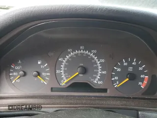 1999 Mercedes-Benz E 320 z VIN WDBJF65H6XA858046, wystawiony jako Copart lot #49115495 z przebiegiem Nie podano mil oraz Czysty tytuł • Clean title. Historia ofert i sprzedaży dostępna na DreamBid. Obrazek 9.
