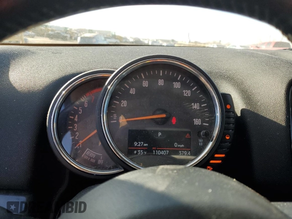 2017 MINI Countryman Cooper S with VIN WMZYT5C38H3D79260, listed as a Copart auction lot 86428984 with 110,407 mi miles and Salvage title. Bid and sale history available at DreamBid. Image 9.