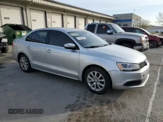 2013 Volkswagen Jetta SE с VIN 3VWDP7AJ1DM251929, выставлен на аукционе Copart как лот 53448185 с пробегом 272 882 миль миль и Списание • Salvage title. История ставок и продаж доступна на DreamBid. Изображение 4.