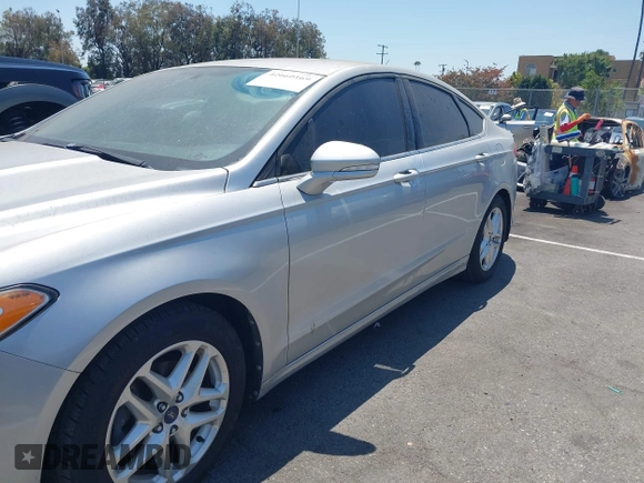 2013 Ford Fusion SE z VIN 3FA6P0HR7DR227402, wystawiony jako IAAI lot #42660169 z przebiegiem 98 853 mil mil oraz . Historia ofert i sprzedaży dostępna na DreamBid. Obrazek 6.
