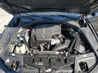 2015 BMW 5 Series 528i z VIN WBA5A5C58FD519965, wystawiony jako Copart lot #49333285 z przebiegiem 113 693 mil mil oraz Szkoda całkowita • Salvage title. Historia ofert i sprzedaży dostępna na DreamBid. Obrazek 11.