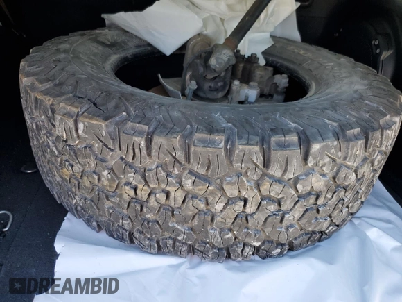 2018 Jeep Wrangler Unlimited Sahara with VIN 1C4HJXEG2JW118600, listed as a Copart auction lot 51263165 with 75,625 mi miles and Salvage Title. Bid and sale history available at carsss.com. Image 13.