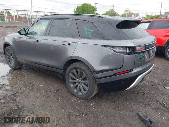2019 Land Rover Range Rover Velar R-Dynamic SE z VIN SALYL2EX1KA227926, wystawiony jako IAAI lot #42353130 z przebiegiem 39 890 mil mil oraz . Historia ofert i sprzedaży dostępna na DreamBid. Obrazek 3.