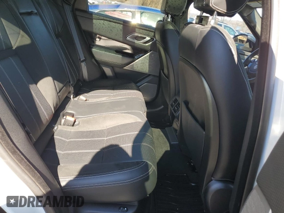 2019 Land Rover Range Rover Velar R-Dynamic SE with VIN SALYL2FV4KA233877, listed as a Copart auction lot 46782415 with 70,616 mi miles and Non Repairable. Bid and sale history available at carsss.com. Image 11.