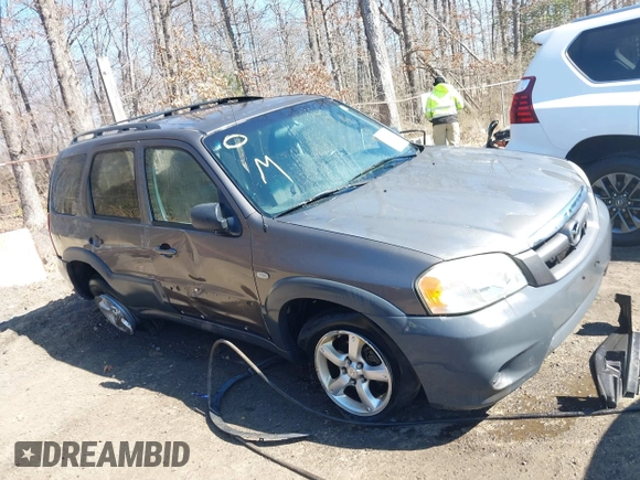 2006 Mazda Tribute i with VIN 4F2YZ92Z16KM25216, listed as a IAAI auction lot 41664006 with 228,222 mi miles and . Bid and sale history available at carsss.com. Image 1.