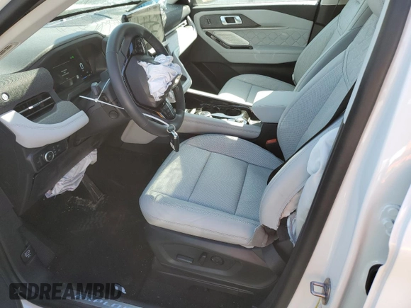 2025 Ford Explorer Platinum with VIN 1FMWK8HC5SGA29484, listed as a Copart auction lot 54720435 with 4,405 mi miles and Salvage title. Bid and sale history available at DreamBid. Image 7.