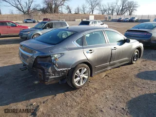 2015 Nissan Altima 2.5 SV with VIN 1N4AL3AP4FC438025, listed as a IAAI auction lot 41657713 with 192,870 mi miles. Bid and sale history available at carsss.com. Image 4.