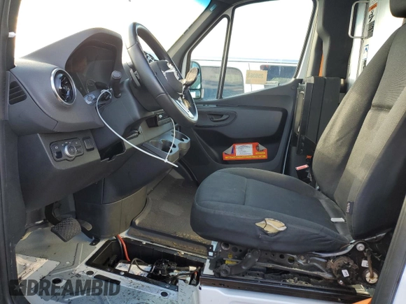 2023 Mercedes-Benz Sprinter with VIN W1Y4KCHY9PT145789, listed as a Copart auction lot 47091515 with 4,718 mi miles and Clean Title. Bid and sale history available at DreamBid. Image 7.