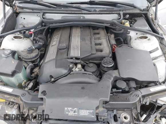 2005 BMW 3 Series 325Ci with VIN WBABW33415PL34475, listed as a IAAI auction lot 41450478 with 191,047 mi miles and . Bid and sale history available at carsss.com. Image 10.