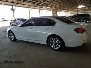2015 BMW 5 Series 528i xDrive with VIN WBA5A7C55FD621638, listed as a Copart auction lot 54967385 with 122,391 mi miles and Clean Title. Bid and sale history available at carsss.com. Image 2.