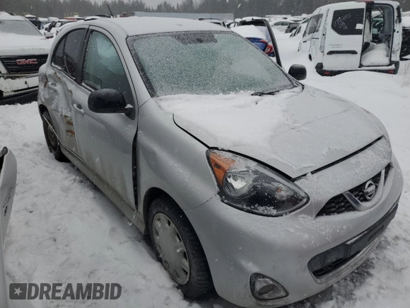 2015 Nissan Micra S z VIN 3N1CK3CPXFL205695, wystawiony jako Copart lot #45932665 z przebiegiem 67 481 mil mil oraz Szkody całkowita. Historia ofert i sprzedaży dostępna na DreamBid. Obrazek 4.