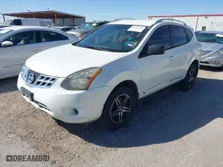 2015 Nissan Rogue Select S with VIN JN8AS5MT0FW162012, listed as a IAAI auction lot 41584109 with 140,614 mi miles. Bid and sale history available at carsss.com. Image 2.