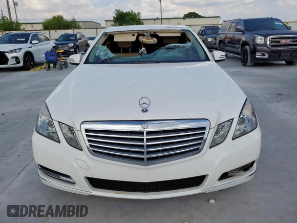 2013 Mercedes-Benz E 350 Luxury with VIN WDDHF5KB5DA728352, listed as a Copart auction lot 59737655 with 68,286 mi miles and Salvage title. Bid and sale history available at DreamBid. Image 5.