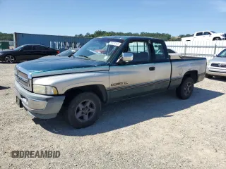 1996 Dodge 1500 z VIN 1B7HC13Y1TJ188317, wystawiony jako Copart lot #55630765 z przebiegiem 279 551 mil mil oraz Szkoda całkowita • Salvage title. Historia ofert i sprzedaży dostępna na DreamBid. Obrazek 1.
