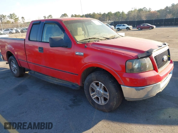 2005 Ford F-150 STX with VIN 1FTRX12W35FA03246, listed as a IAAI auction lot 41824509 with 282,022 mi miles. Bid and sale history available at carsss.com. Image 1.