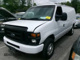 2011 Ford Econoline Cargo Commercial z VIN 1FTNE2EW9BDB34274, wystawiony jako IAAI lot #42404683 z przebiegiem 233 468 mil mil oraz . Historia ofert i sprzedaży dostępna na DreamBid. Obrazek 5.