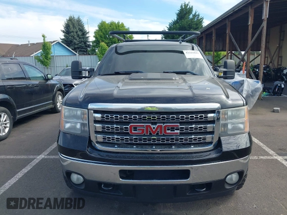 2013 GMC Sierra 2500HD SLT z VIN 1GT121E8XDF139591, wystawiony jako IAAI lot #42225842 z przebiegiem 258 198 mil mil oraz . Historia ofert i sprzedaży dostępna na DreamBid. Obrazek 13.