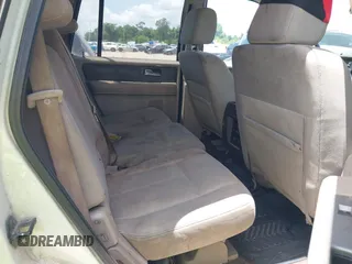 2008 Ford Expedition SSV with VIN 1FMFU15558LA64100, listed as a IAAI auction lot 42605475 with 275,512 mi miles and . Bid and sale history available at DreamBid. Image 8.