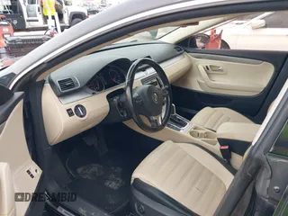 2012 Volkswagen CC Sport z VIN WVWMN7AN3CE543162, wystawiony jako IAAI lot #42420763 z przebiegiem 180 689 mil mil oraz . Historia ofert i sprzedaży dostępna na DreamBid. Obrazek 12.