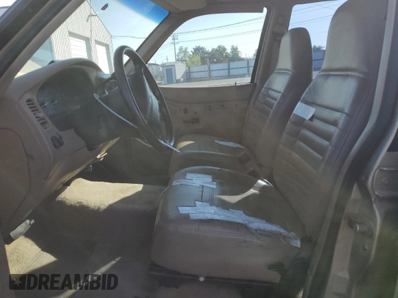 2000 Ford Explorer with VIN 1FMZU71X5YZC15988, listed as a Copart auction lot 58405175 with 190,420 mi miles and Salvage title. Bid and sale history available at DreamBid. Image 7.
