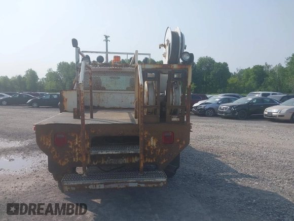 2011 Ford F-350 z VIN 1FDBF3B68BEB59067, wystawiony jako IAAI lot #42295432 z przebiegiem 175 749 mil mil oraz . Historia ofert i sprzedaży dostępna na DreamBid. Obrazek 17.