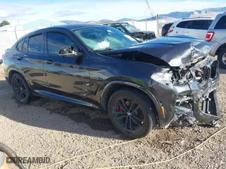 2020 BMW X4 xDrive30i with VIN 5UX2V1C0XL9C12322, listed as a IAAI auction lot 40702831 with 1 mi miles. Bid and sale history available at carsss.com. Image 1.