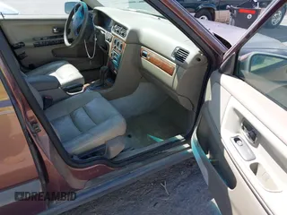 1998 Volvo V70 XC Cross Country с VIN YV1LZ5648W2511117, выставлен на аукционе IAAI как лот 42391801 с пробегом 111 401 миль миль и . История ставок и продаж доступна на DreamBid. Изображение 5.