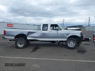 1996 Ford F-250 z VIN 1FTHX26F8TEB61614, wystawiony jako IAAI lot #42255763 z przebiegiem Nie podano mil oraz . Historia ofert i sprzedaży dostępna na DreamBid. Obrazek 14.