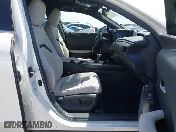 2020 Lexus UX with VIN JTHP9JBH6L2031919, listed as a IAAI auction lot 41816968 with 57,848 mi miles. Bid and sale history available at carsss.com. Image 5.