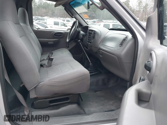 2002 Ford F-150 XL with VIN 1FTRF17292NB25345, listed as a IAAI auction lot 41616370 with 1 mi miles. Bid and sale history available at carsss.com. Image 5.