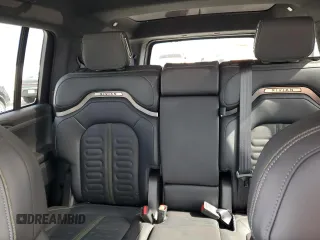 2025 Rivian R1S Adventure z VIN 7PDSGBBA1SN051768, wystawiony jako Copart lot #43838115 z przebiegiem 4875 mil mil oraz Szkoda całkowita • Salvage title. Historia ofert i sprzedaży dostępna na DreamBid. Obrazek 10.