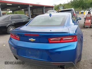2017 Chevrolet Camaro 1LT z VIN 1G1FB1RXXH0102226, wystawiony jako IAAI lot #41955816 z przebiegiem 33 539 mil mil oraz . Historia ofert i sprzedaży dostępna na DreamBid. Obrazek 16.