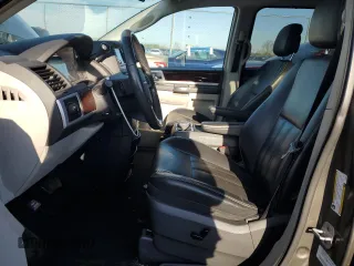 2010 Chrysler Town & Country Touring Plus with VIN 2A4RR8DX2AR358284, listed as a Copart auction lot 54311385 with 169,384 mi miles and Salvage Title. Bid and sale history available at DreamBid. Image 7.