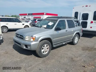 2002 Nissan Pathfinder SE with VIN JN8DR09X82W655096, listed as a IAAI auction lot 42007008 with 217,152 mi miles. Bid and sale history available at carsss.com. Image 2.