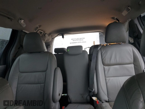 2019 Toyota Sienna XLE Auto Access Seat z VIN 5TDYZ3DC1KS969465, wystawiony jako Copart lot #56800805 z przebiegiem 151 485 mil mil oraz Szkoda całkowita • Salvage title. Historia ofert i sprzedaży dostępna na DreamBid. Obrazek 10.