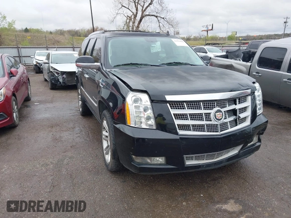 2014 Cadillac Escalade Platinum z VIN 1GYS4DEF9ER212880, wystawiony jako IAAI lot #41954880 z przebiegiem 193 203 mil mil oraz . Historia ofert i sprzedaży dostępna na DreamBid. Obrazek 1.