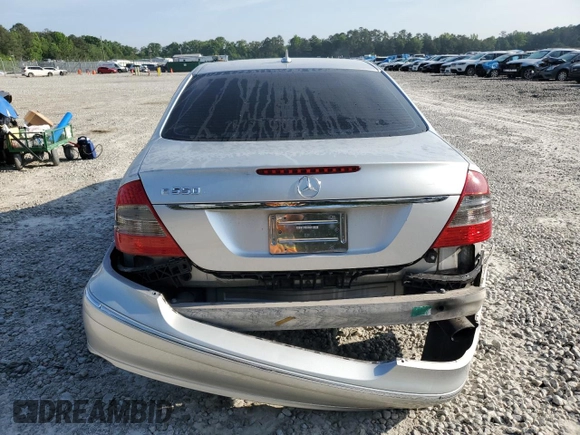 2007 Mercedes-Benz E 550 z VIN WDBUF72X17B045139, wystawiony jako Copart lot #55218075 z przebiegiem 148 304 mil mil oraz Szkoda całkowita • Salvage title. Historia ofert i sprzedaży dostępna na DreamBid. Obrazek 6.