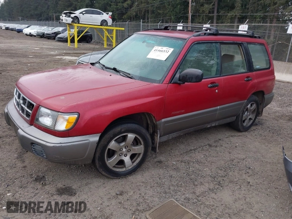 1998 Subaru Forester S with VIN JF1SF655XWH783942, listed as a IAAI auction lot 41466532 with 388,888 mi miles. Bid and sale history available at carsss.com. Image 2.
