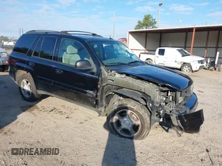 2005 Chevrolet TrailBlazer LS with VIN 1GNDS13S452101804, listed as a IAAI auction lot 41132895 with 175,178 mi miles and . Bid and sale history available at DreamBid. Image 1.
