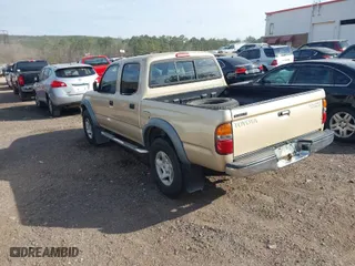 2002 Toyota Tacoma PreRunner with VIN 5TEGN92NX2Z891186, listed as a IAAI auction lot 41659978 with 305,294 mi miles. Bid and sale history available at carsss.com. Image 3.